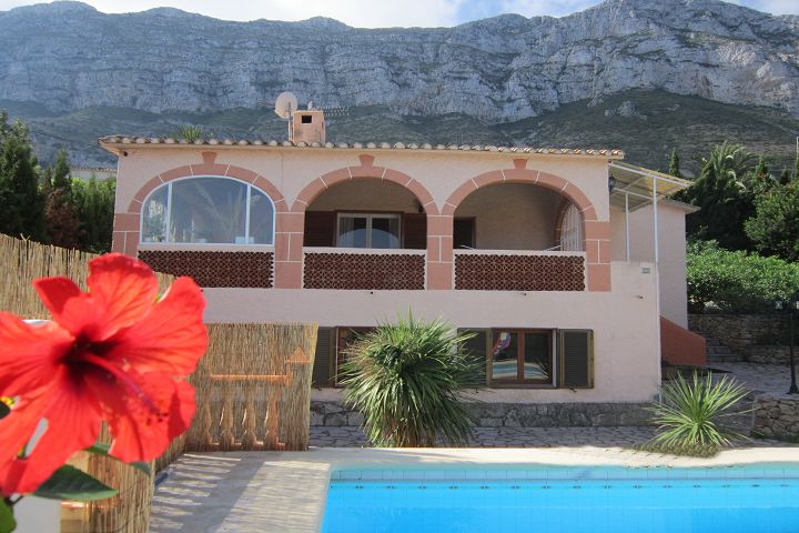 Villa Jenni – casa de vacaciones con piscina en Denia, Costa Blanca